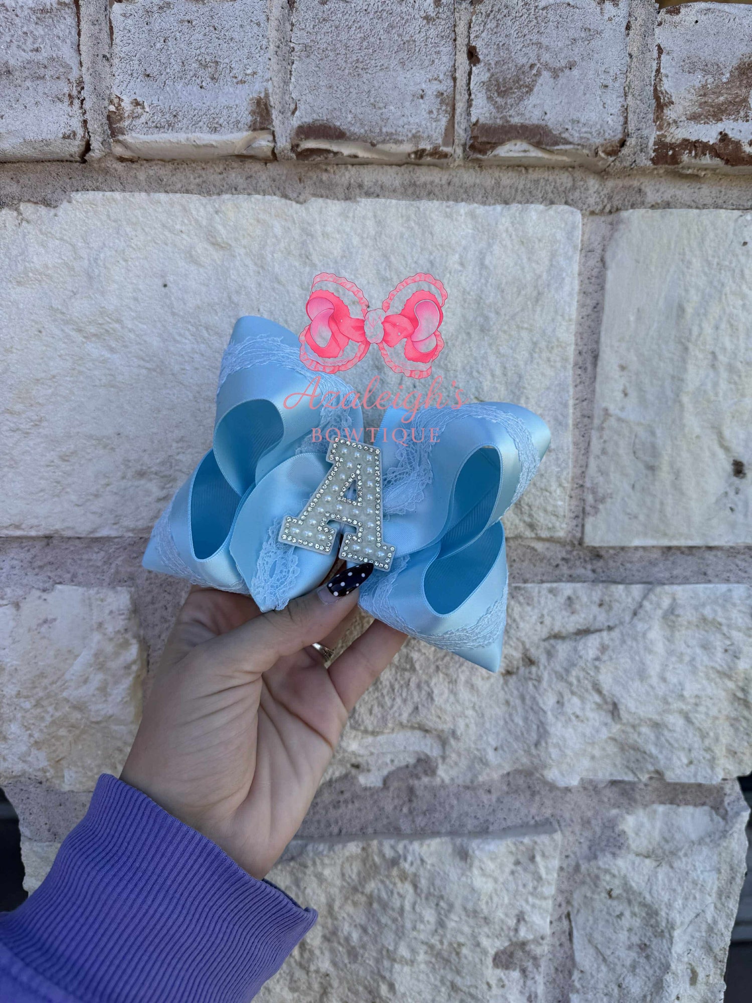 Initial/number bows